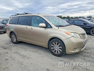 Czwarte zdjęcie samochodu z boku: 2011 TOYOTA SIENNA LE VIN:5TDJK3DC1BS002960 - miniatura