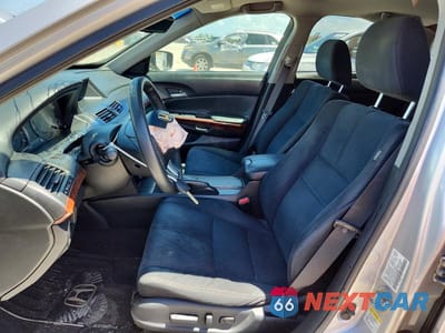 Zdjęcie 7 z 13 samochodu: 2012 HONDA CROSSTOUR EX VIN:5J6TF3H30CL002985 - miniatura