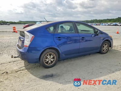 Trzecie zdjęcie samochodu z tyłu: 2011 TOYOTA PRIUS THREE VIN:JTDKN3DU4B5304205 - miniatura
