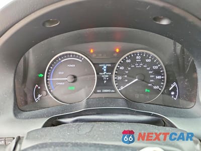 Zdjęcie 9 z 12 samochodu: 2013 LEXUS ES 300H VIN:JTHBW1GG9D2022989 - miniatura