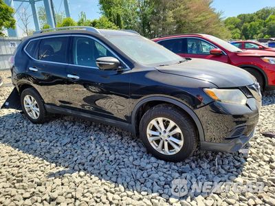 Czwarte zdjęcie samochodu z boku: 2015 NISSAN ROGUE SV VIN:5N1AT2MV7FC923396 - miniatura
