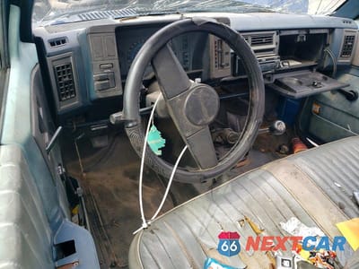 Zdjęcie 8 z 12 samochodu: 1991 CHEVROLET S TRUCK S10 VIN:1GCCS14A2M8244689 - miniatura