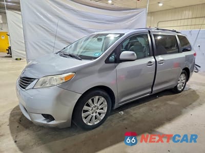 2011 TOYOTA SIENNA LE 5TDJK3DC4BS025326 - główne zdjęcie licytacji z USA - miniatura