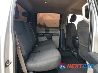 Zdjęcie 10 z 13 samochodu: 2019 FORD F350 SUPER DUTY VIN:1FT8W3DTXKEE32334 - miniatura