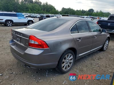 Trzecie zdjęcie samochodu z tyłu: 2010 VOLVO S80 3.2 VIN:YV1960ASXA1116012 - miniatura