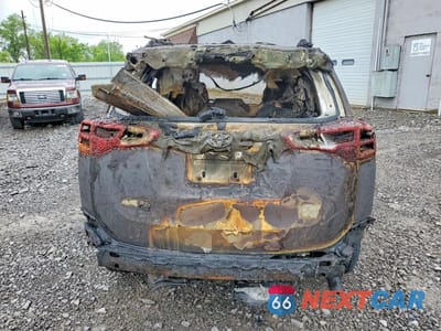Zdjęcie 6 z 13 samochodu: 2015 TOYOTA RAV4 XLE VIN:JTMRFREV9FD157297 - miniatura
