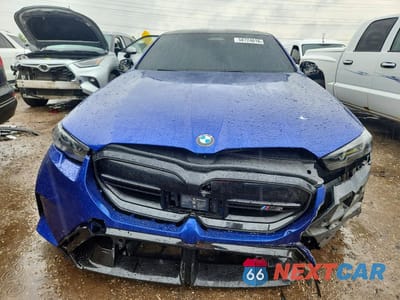 Piąte zdjęcie samochodu w środku: 2026 BMW M5 VIN:WBS83FK07TCV81941 - miniatura