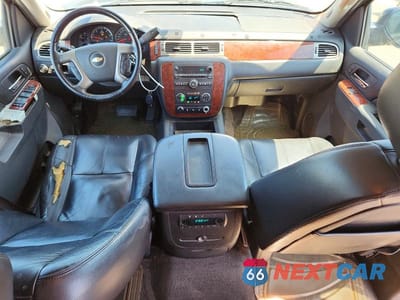 Zdjęcie 8 z 13 samochodu: 2013 CHEVROLET TAHOE C1500 LT VIN:1GNSCBE0XDR314543 - miniatura
