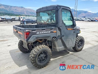 Czwarte zdjęcie samochodu z boku: 2024 POLARIS RANGER XP 1000 UTILITY VEHICLE VIN:4XARRY99XR8080586 - miniatura