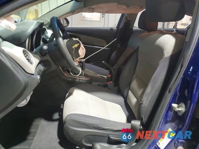 Zdjęcie 7 z 13 samochodu: 2012 CHEVROLET CRUZE LS VIN:1G1PD5SH6C7382946 - miniatura