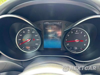 Zdjęcie 8 z 10 samochodu: 2019 MERCEDES-BENZ C 300 4MATIC VIN:55SWF8EB0KU315837 - miniatura
