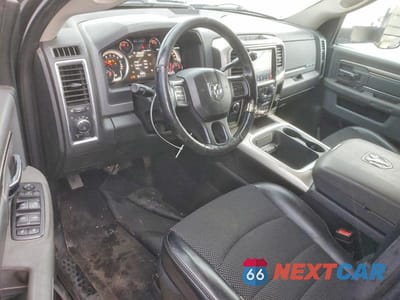 Zdjęcie 8 z 13 samochodu: 2018 RAM 3500 SLT VIN:3C63RRHL7JG330700 - miniatura