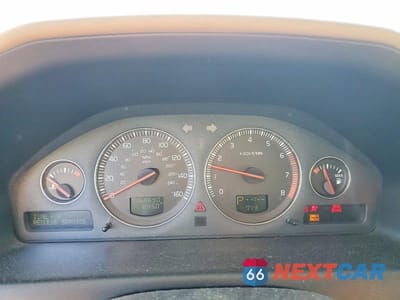 Zdjęcie 9 z 12 samochodu: 2004 VOLVO XC70 VIN:YV1SZ59H541123579 - miniatura