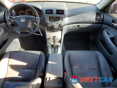 Zdjęcie 8 z 13 samochodu: 2006 HONDA ACCORD EX VIN:1HGCM66566A061851 - miniatura