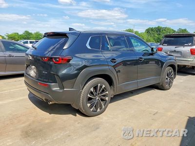 Trzecie zdjęcie samochodu z tyłu: 2026 MAZDA CX-50 PREMIUM PLUS VIN:7MMVAAEWXTN157533 - miniatura