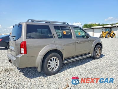Trzecie zdjęcie samochodu z tyłu: 2005 NISSAN PATHFINDER XE VIN:5N1AR18W55C755249 - miniatura