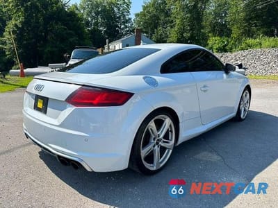 Trzecie zdjęcie samochodu z tyłu: 2016 AUDI TTS VIN:TRUC1AFV0G1019600 - miniatura