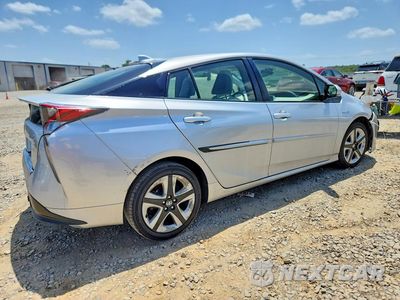 Trzecie zdjęcie samochodu z tyłu: 2017 TOYOTA PRIUS THREE TOURING VIN:JTDKARFU2H3033029 - miniatura