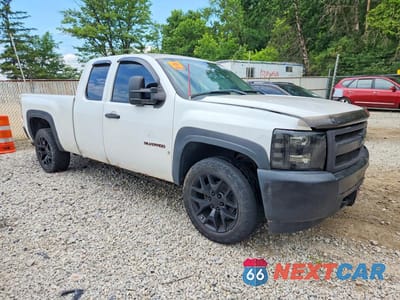 Czwarte zdjęcie samochodu z boku: 2008 CHEVROLET SILVERADO K1500 VIN:1GCEK19C48Z297946 - miniatura