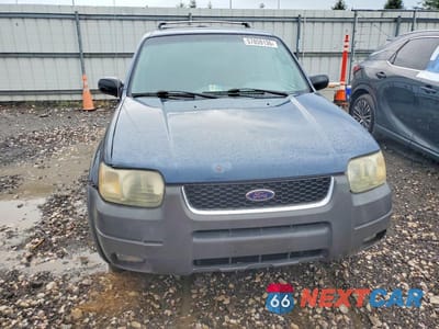 Piąte zdjęcie samochodu w środku: 2001 FORD ESCAPE XLT VIN:1FMYU04131KC39490 - miniatura