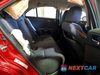 Zdjęcie 10 z 12 samochodu: 2012 SUZUKI KIZASHI SE VIN:JS2RF9A34C6100211 - miniatura