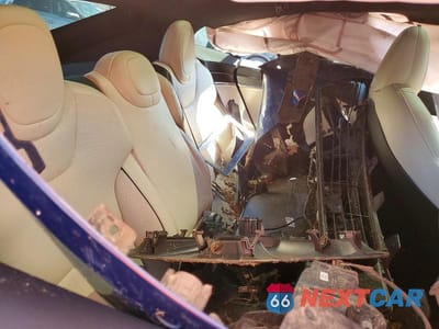 Zdjęcie 11 z 13 samochodu: 2022 TESLA MODEL S VIN:5YJSA1E62NF485811 - miniatura