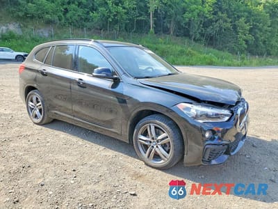 Czwarte zdjęcie samochodu z boku: 2019 BMW X1 XDRIVE28I VIN:WBXHT3C51K5N00387 - miniatura