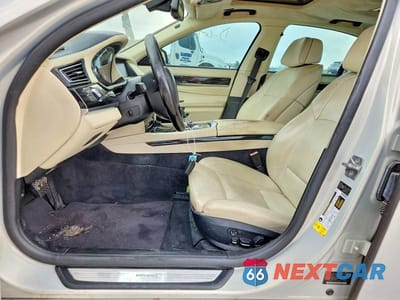 Zdjęcie 7 z 12 samochodu: 2011 BMW 740 I VIN:WBAKA4C56BC612674 - miniatura