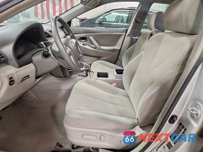 Zdjęcie 7 z 12 samochodu: 2009 TOYOTA CAMRY LE VIN:4T1BE46K99U833050 - miniatura