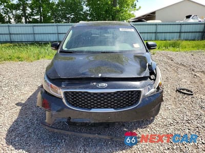 Piąte zdjęcie samochodu w środku: 2016 KIA SEDONA LX VIN:KNDMB5C15G6092095 - miniatura