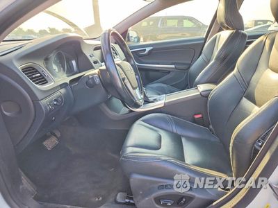 Zdjęcie 7 z 13 samochodu: 2018 VOLVO S60 DYNAMIC VIN:YV126MFL5J2452798 - miniatura