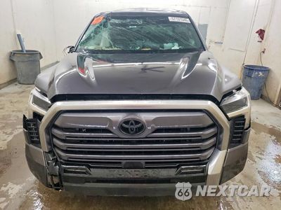 Piąte zdjęcie samochodu w środku: 2025 TOYOTA TUNDRA CREWMAX LIMITED VIN:5TFJA5DBXSX314842 - miniatura