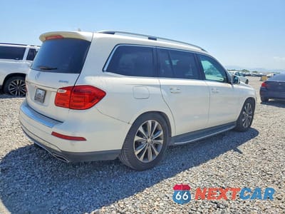 Trzecie zdjęcie samochodu z tyłu: 2013 MERCEDES-BENZ GL 450 4MATIC VIN:4JGDF7CE1DA128579 - miniatura