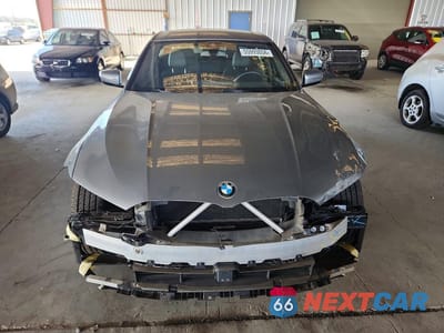 Piąte zdjęcie samochodu w środku: 2024 BMW 330I VIN:3MW69FF07R8E35382 - miniatura