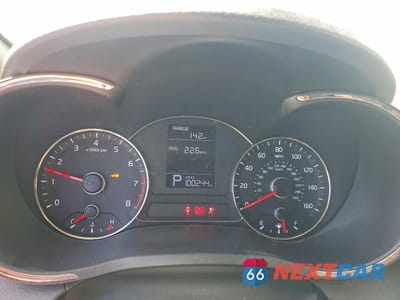 Zdjęcie 9 z 12 samochodu: 2015 KIA FORTE LX VIN:KNAFX4A61F5353744 - miniatura
