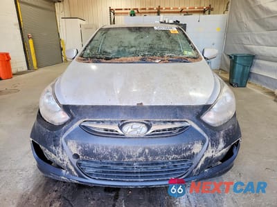 Piąte zdjęcie samochodu w środku: 2014 HYUNDAI ACCENT GLS VIN:KMHCT4AE1EU637657 - miniatura