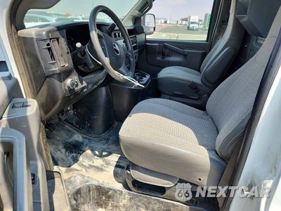Zdjęcie 7 z 13 samochodu: 2017 GMC SAVANA G2500 VIN:1GTW7AFF9H1906922 - miniatura