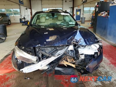 Piąte zdjęcie samochodu w środku: 2017 BMW 320 XI VIN:WBA8A3C50HK691116 - miniatura