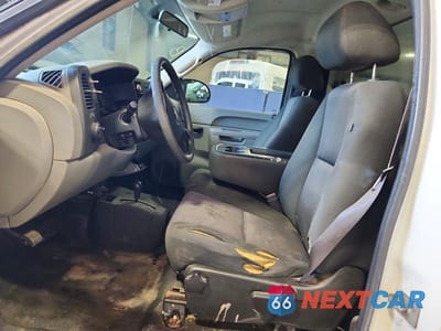 Zdjęcie 7 z 12 samochodu: 2011 CHEVROLET SILVERADO K1500 VIN:1GCNKPEA8BZ260929 - miniatura
