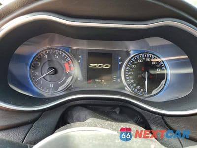 Zdjęcie 9 z 12 samochodu: 2015 CHRYSLER 200 LIMITED VIN:1C3CCCAG7FN514462 - miniatura