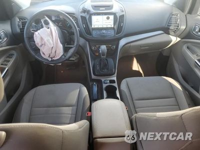 Zdjęcie 8 z 13 samochodu: 2016 FORD ESCAPE SE VIN:1FMCU0G90GUC19948 - miniatura