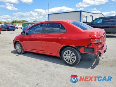 Drugie zdjęcie samochodu z przodu: 2010 TOYOTA YARIS BASE VIN:JTDBT4K35A1370287 - miniatura
