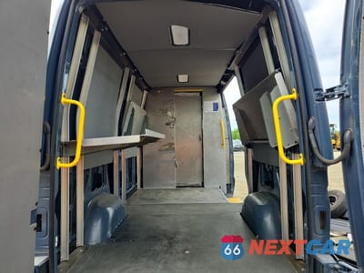 Zdjęcie 10 z 13 samochodu: 2019 MERCEDES BENZ SPRINTER 2500 DELIVERY VAN VIN:WD4PF0CD3KT004322 - miniatura