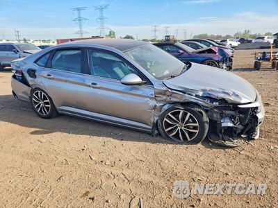 Czwarte zdjęcie samochodu z boku: 2025 VOLKSWAGEN JETTA SE VIN:3VW7X7BU4SM010546 - miniatura