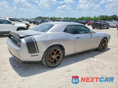 Trzecie zdjęcie samochodu z tyłu: 2018 DODGE CHALLENGER R VIN:2C3CDZFJ4JH252115 - miniatura