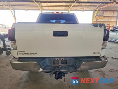 Zdjęcie 6 z 12 samochodu: 2012 TOYOTA TUNDRA CREWMAX SR5 VIN:5TFDY5F14CX215321 - miniatura