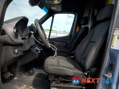 Zdjęcie 7 z 13 samochodu: 2021 MERCEDES BENZ SPRINTER 2500 DELIVERY VAN VIN:W1Y40CHY5MT071353 - miniatura