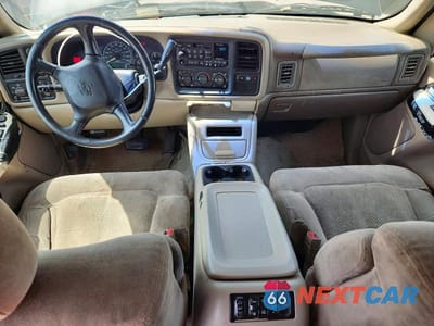 Zdjęcie 8 z 12 samochodu: 2001 CHEVROLET SUBURBAN K1500 VIN:3GNFK16T01G285069 - miniatura