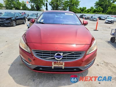Piąte zdjęcie samochodu w środku: 2016 VOLVO S60 PREMIER VIN:LYV402FK6GB100090 - miniatura