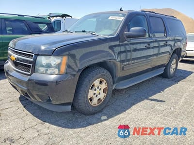 2011 CHEVROLET SUBURBAN C1500 LT 1GNSCJE05BR359736 - główne zdjęcie licytacji z USA - miniatura